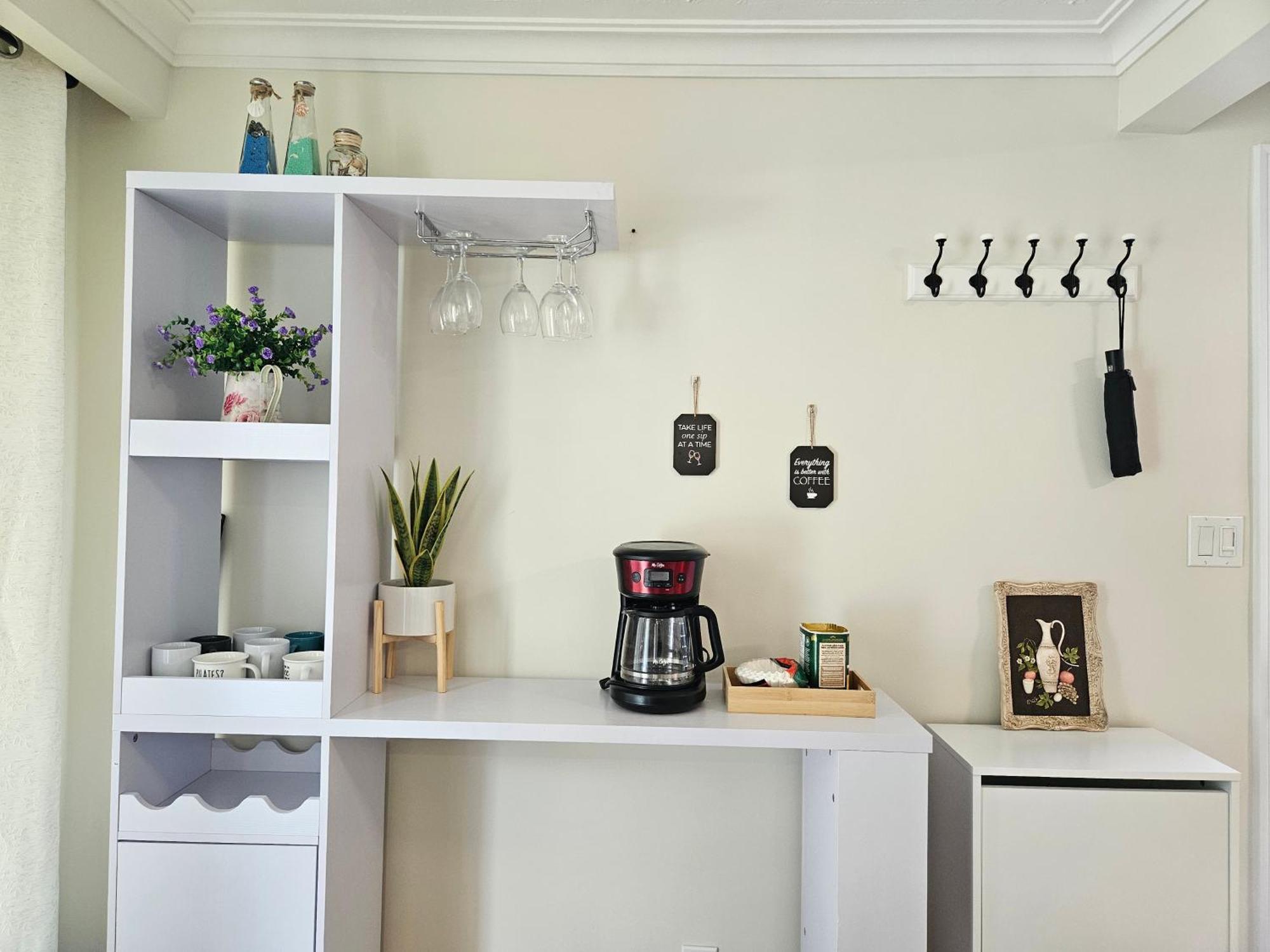 Apartamento Newly-Renovated 3Br House, 12 Minutes To Airport Toronto Exterior foto
